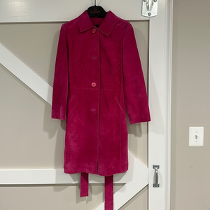 Women’s Hot Pink Soft leather trench coat by Danier leather.  Petite size US 0-2